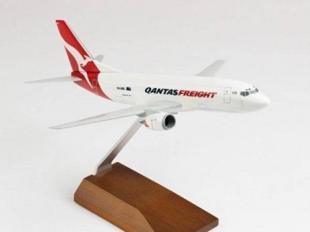 1 130 QANTAS FREIGHT B737300F Hot on Sale